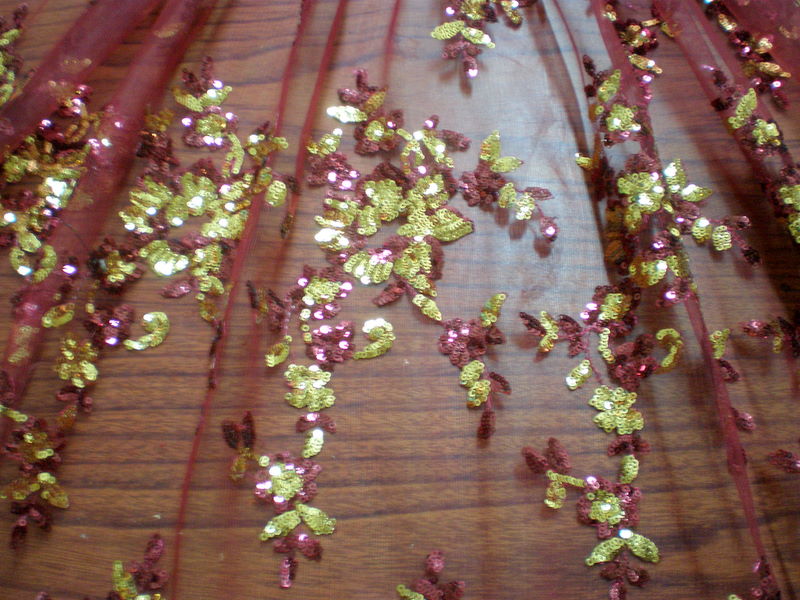 5.Burgundy-Gold Arun Flower Sequins